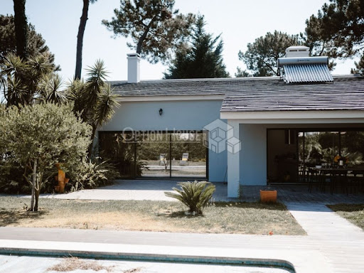 3 bedrooms House in Almada, Portugal No. 196145