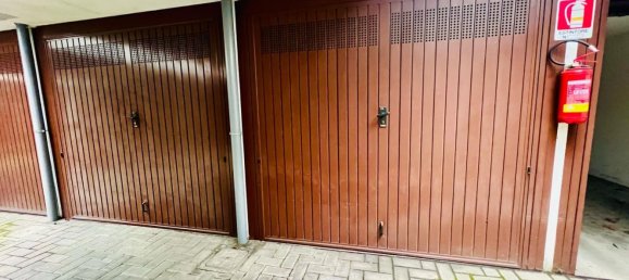  مرآب في Cabiate, Italy 16متر مربع رقم 281659 2