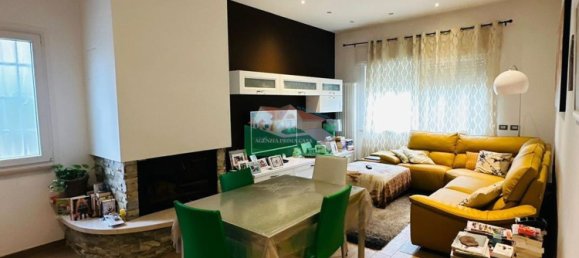 Дом с 10 комнатами в Равенна, Италия № 224519 2