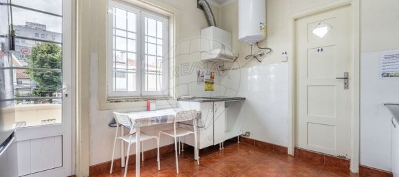 600m² Commercial property in Braga, Portugal No. 234268 31