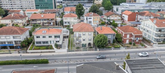 600m² Commercial property in Braga, Portugal No. 234268 3