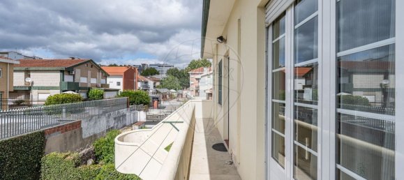 600m² Commercial property in Braga, Portugal No. 234268 11