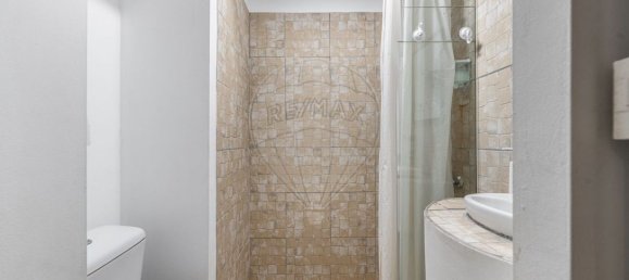 600m² Commercial property in Braga, Portugal No. 234268 19