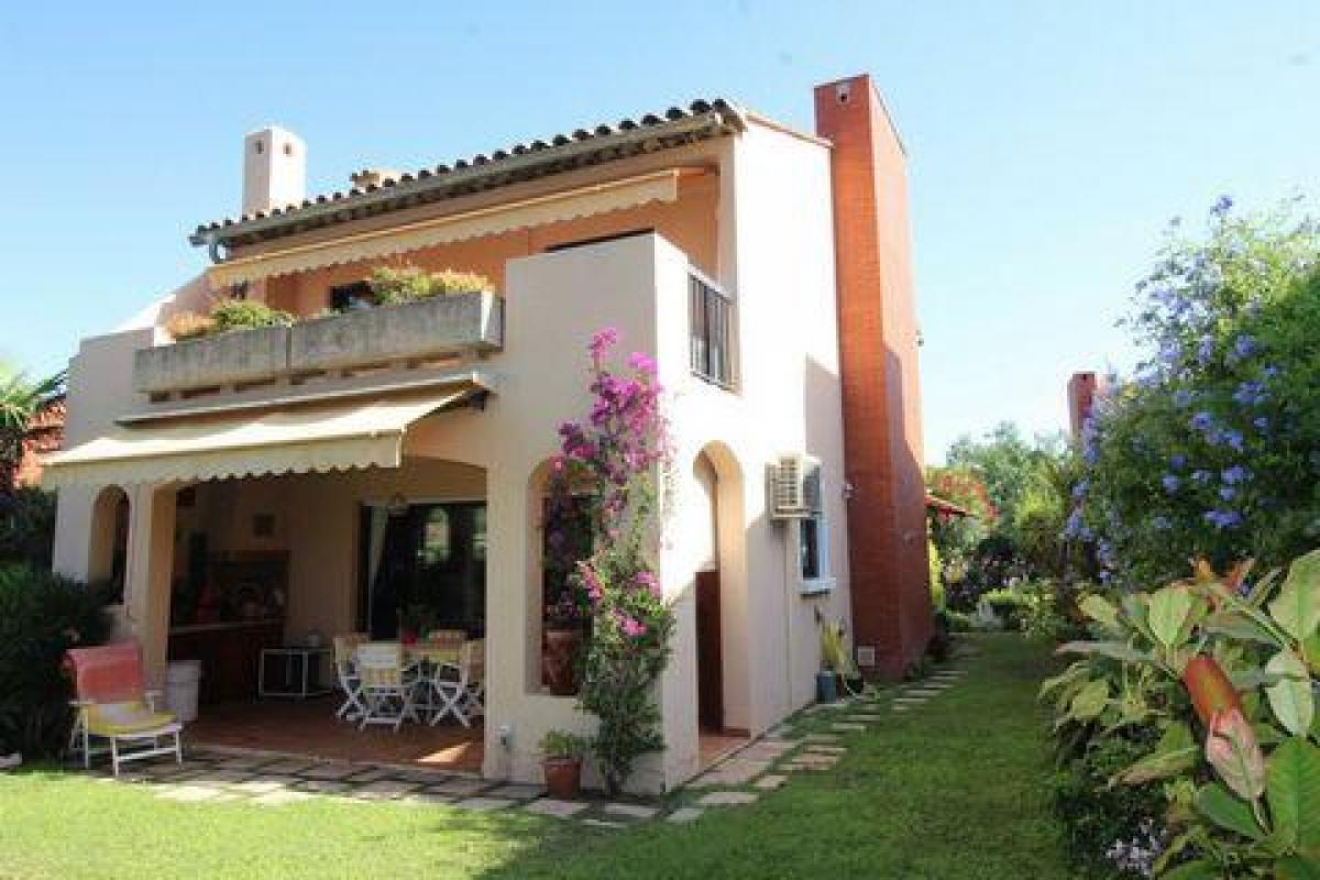 4 bedrooms House in Cannes, France No. 11669