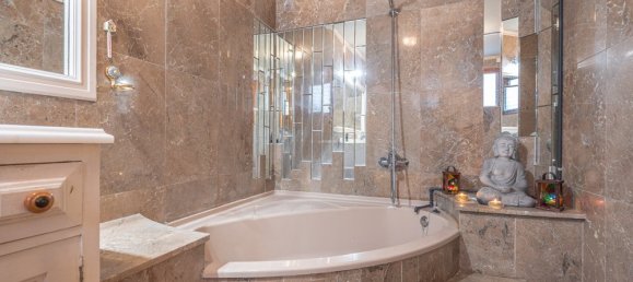 4 bedrooms Townhouse in Gata de Gorgos, Spain No. 8523 2