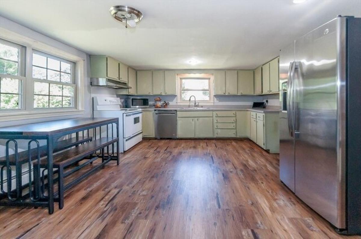  Land in Acushnet, USA No. 489019