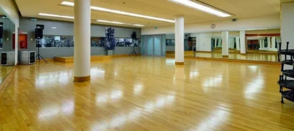 Коммерческая недвижимость 5136м² в Порту, Португалия № 50342 5