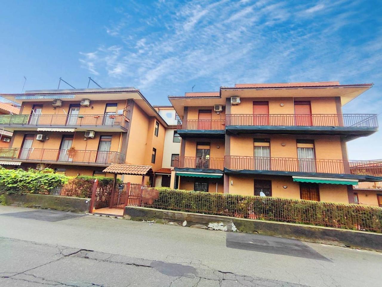 Apartamento de 4 divisões em Aci Catena, Italy N.º 29636