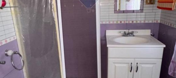 Дом с 4 комнатами в Карини, Италия № 137382 20