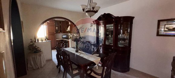 Дом с 4 комнатами в Карини, Италия № 137382 14