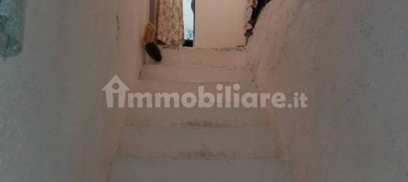 Apartamento de 3 dormitorios en Lauria, Italy No. 31838 32