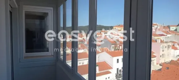 3 bedrooms Apartment in Lisbon, Portugal No. 147257 3