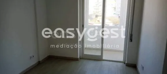 3 bedrooms Apartment in Lisbon, Portugal No. 147257 12