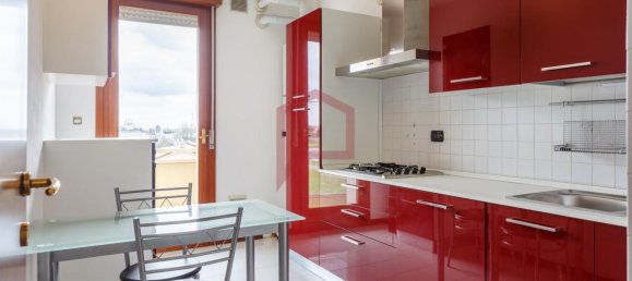 Квартира с 3 комнатами в Мартеллаго, Италия № 15105 4