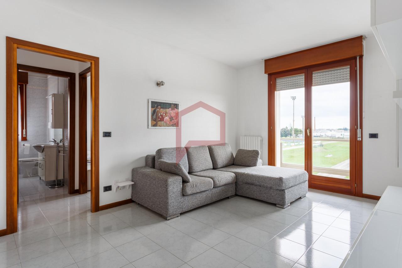 Квартира с 3 комнатами в Мартеллаго, Италия № 15105