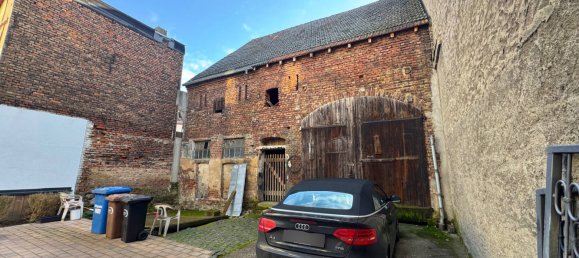 Дом с 3 комнатами в Лимбург-Вайльбург, Германия № 179468 3