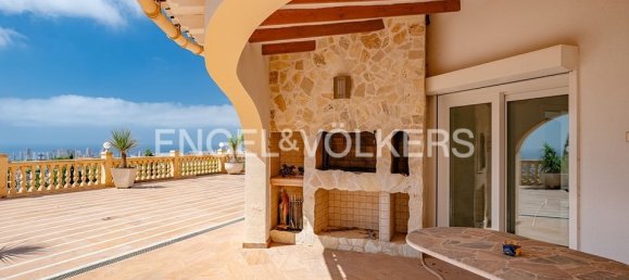 6 bedrooms Villa in Calpe, Spain No. 170308 17
