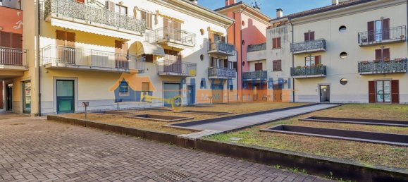 1 bedroom Apartment in Cavaria con Premezzo, Italy No. 380024 3