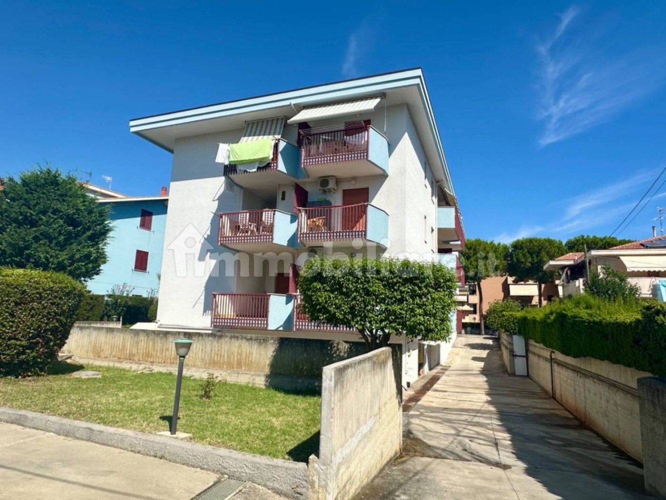 2 bedrooms Apartment in Pineto, Italy No. 116681