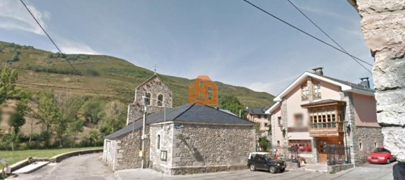 7 bedrooms House in Leon, Spain No. 130833 3