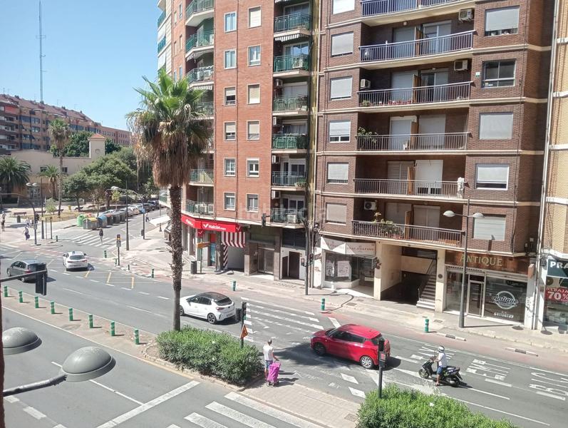 3 bedrooms Apartment in Valencia, Spain No. 251750