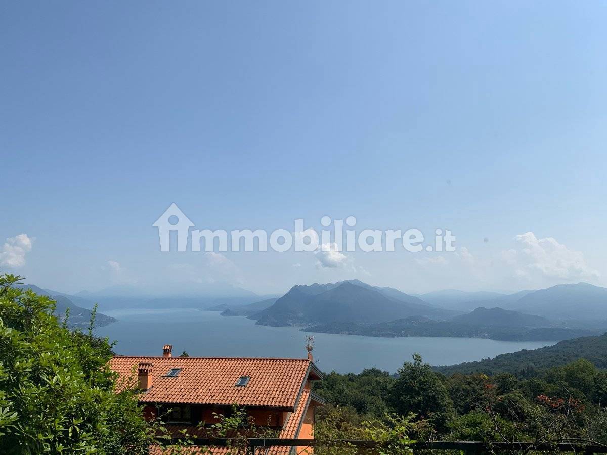 Apartamento de 3 dormitorios en Gignese, Italy No. 130587