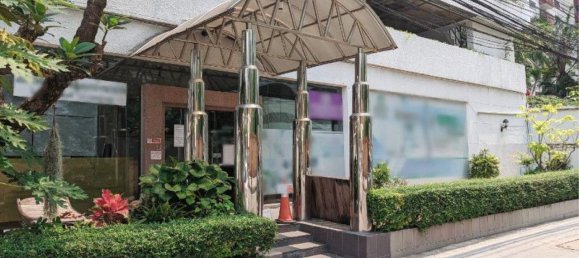 120m² Commercial property in Bangkok, Thailand No. 551 2