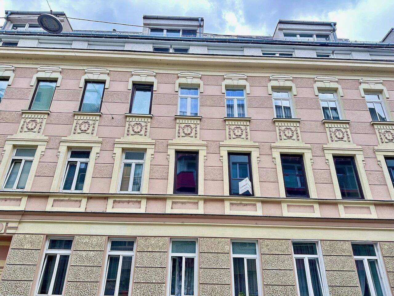 4 rooms Apartment in Vienna, Austria No. 201550