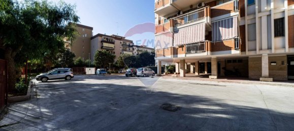 3 bedrooms Apartment in Bari, Italy No. 337156 30