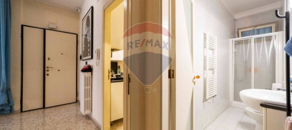 3 bedrooms Apartment in Bari, Italy No. 337156 13