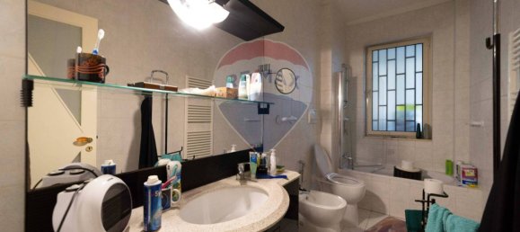 3 bedrooms Apartment in Bari, Italy No. 337156 16