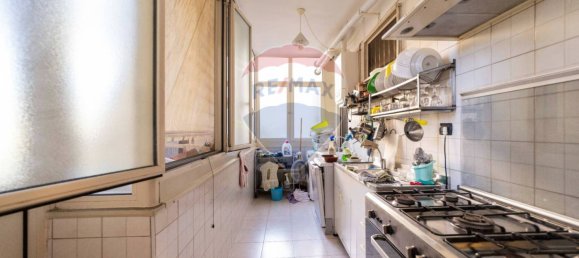 3 bedrooms Apartment in Bari, Italy No. 337156 12