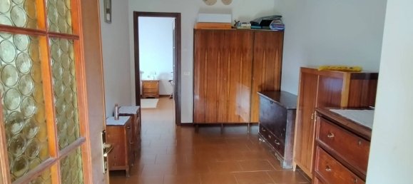 Casa de 4 habitaciónes en Pisogne, Italy No. 335578 11