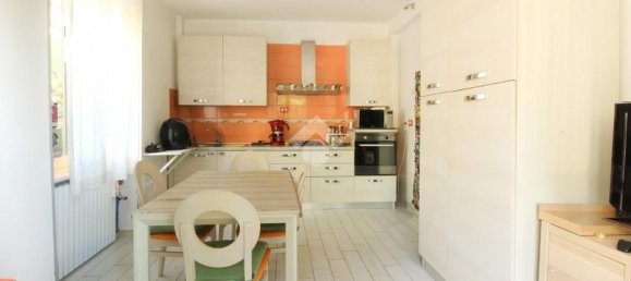 3 rooms Apartment in Ortona, Italy No. 273086 4