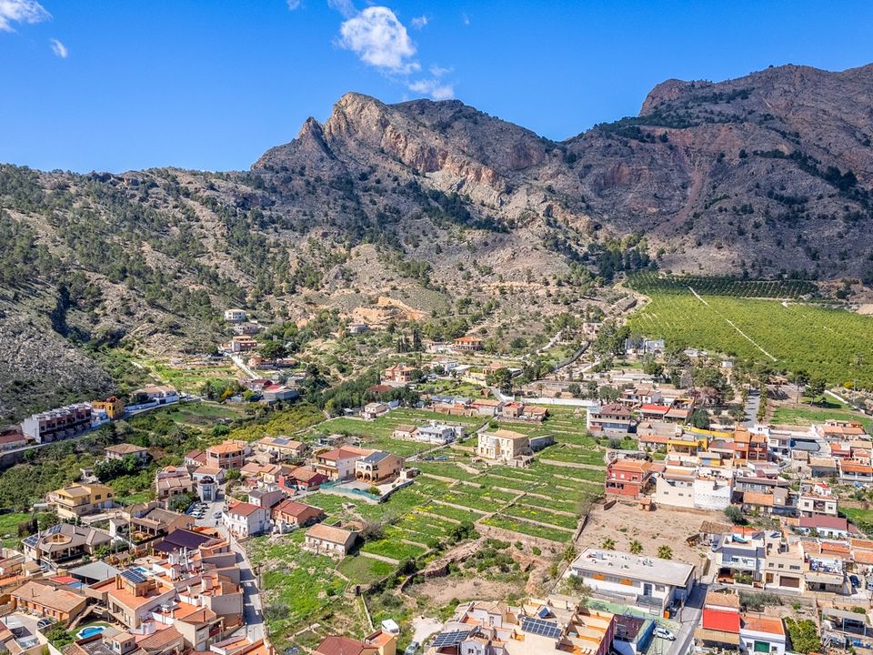 Casa de 7 dormitorios en Alicante, Spain No. 185210