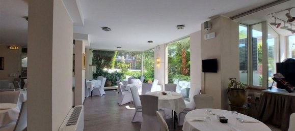 4400m² Building in Sanremo, Italy No. 80583 11