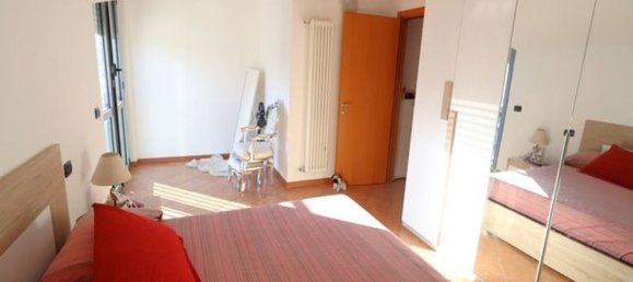 Квартира с 2 спальнями в Лиссоне, Италия № 378430 12