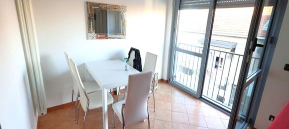 Квартира с 2 спальнями в Лиссоне, Италия № 378430 7