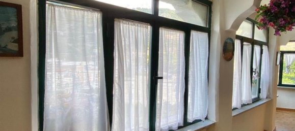 3 bedrooms Apartment in Minori, Italy No. 360011 3