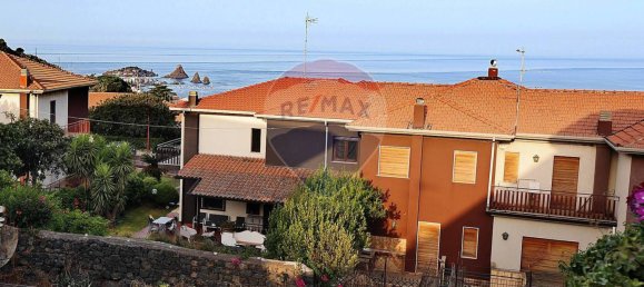 4 bedrooms Apartment in Aci Castello, Italy No. 262056 10
