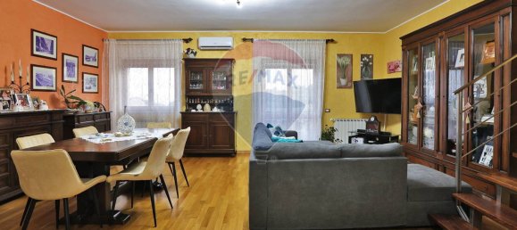 4 bedrooms Apartment in Aci Castello, Italy No. 262056 3