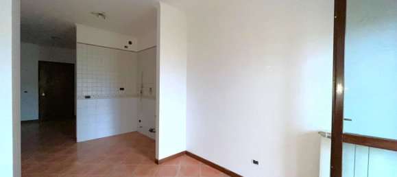 Studio in Rome, Italy No. 25330 10