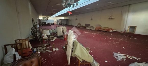 1058m² Warehouse in Reggio Emilia, Italy No. 331637 8