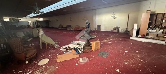 1058m² Warehouse in Reggio Emilia, Italy No. 331637 5