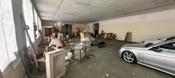 1058m² Warehouse in Reggio Emilia, Italy No. 331637 2