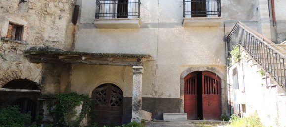 2 bedrooms Apartment in Capestrano, Italy No. 288000 3