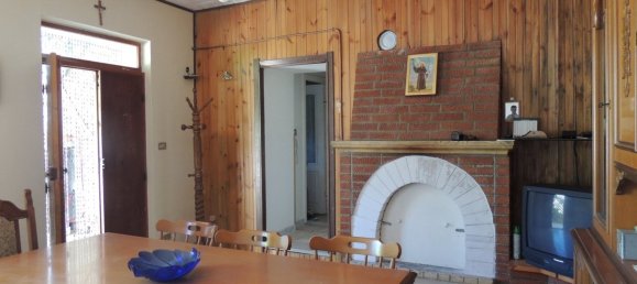 2 bedrooms Apartment in Capestrano, Italy No. 288000 11