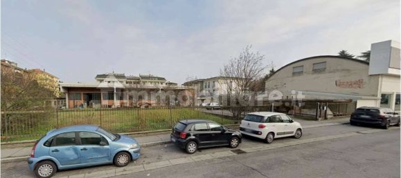 5 rooms Warehouse in Crema, Italy No. 5053 3