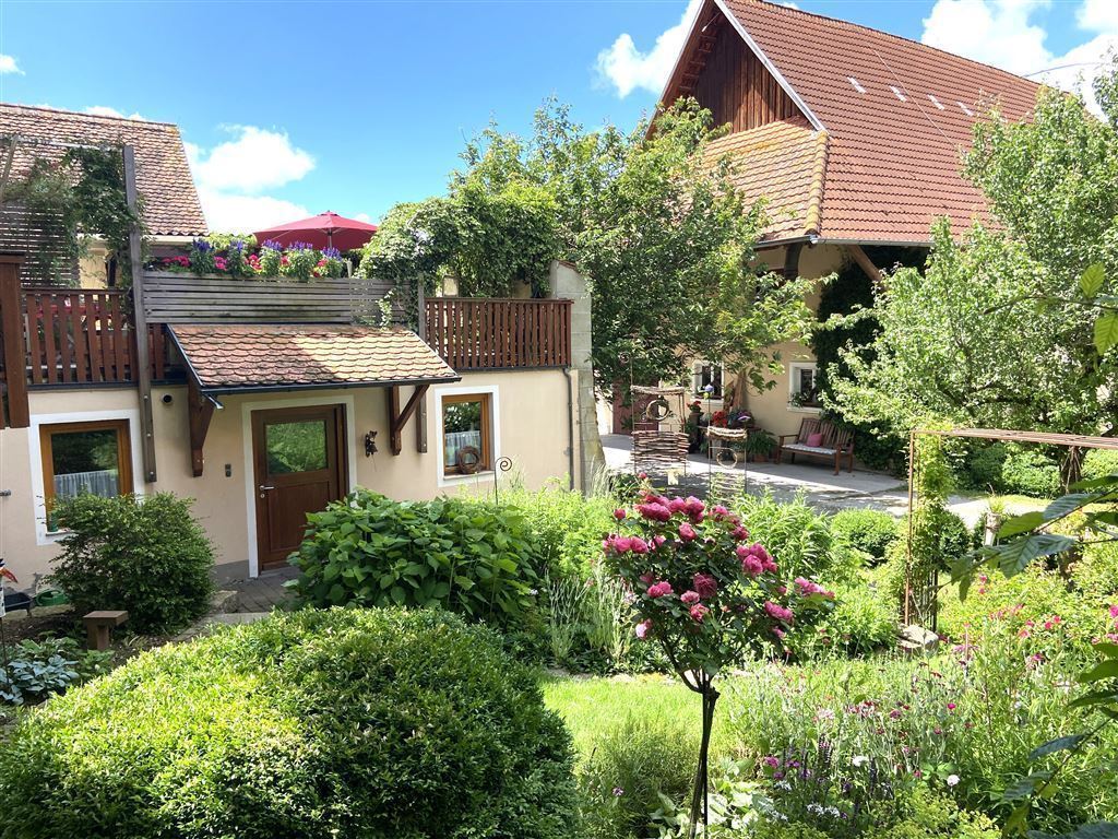 Ферма с 7 комнатами в Бавария, Германия № 182635