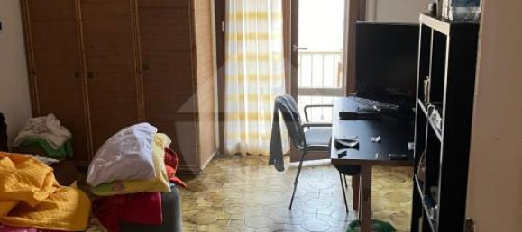 3 rooms Apartment in Siena, Italy No. 130637 3